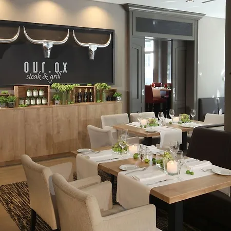 琳达城市广场酒店 4* 科隆
