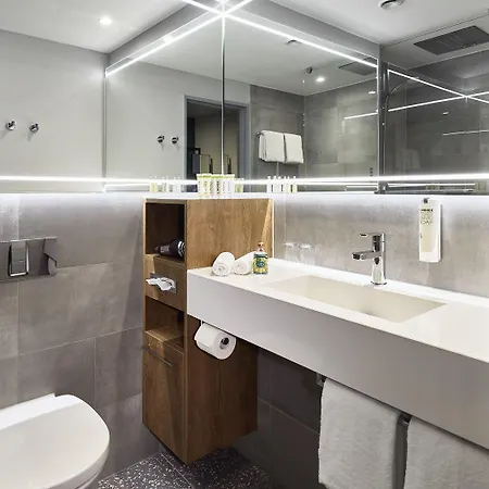 Lindner Plaza, Part Of Jdv By Hyatt 4* Cologne